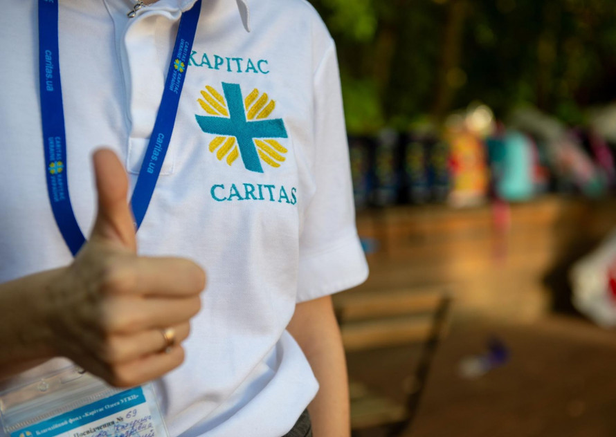 ВПО на Дніпропетровщині можуть отримати фінансову підтримку від Карітас у 2025 році: що відомо