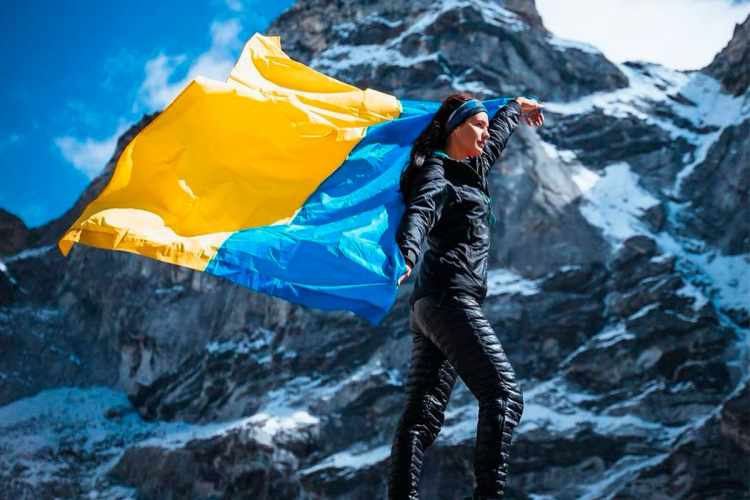 Альпіністка Тоня Самойлова стала першою українкою, яка підкорила Еверест і Лхоцзе