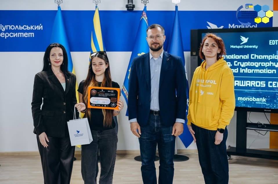 Учениця з Покровська стала призеркою міжнародного чемпіонату з кібербезпеки