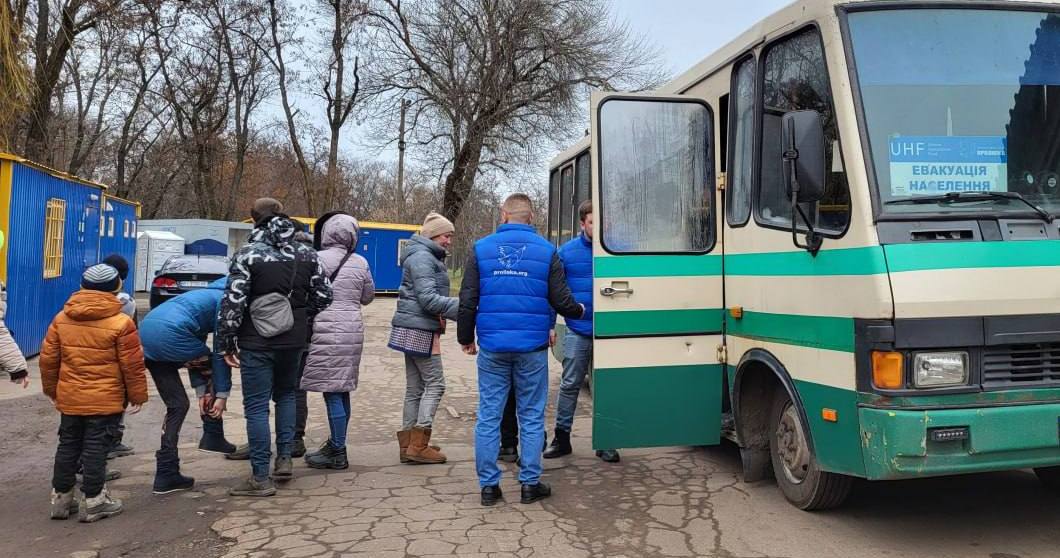 З Покровської громади запустили евакуаційний автобус: куди і як можна виїхати