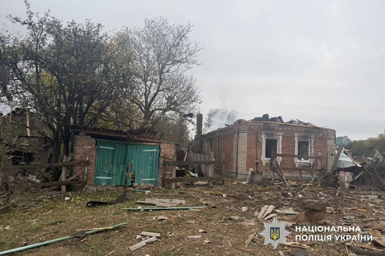 3 загиблих та 11 поранених:  деталі ворожих обстрілів на Донеччині