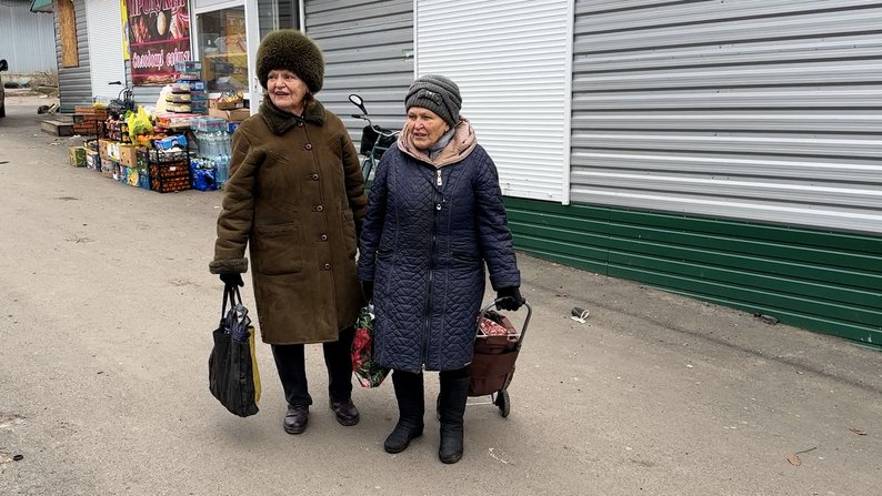 Ракети, бомби, дрони - як живе Покровськ в кілометрах від фронту