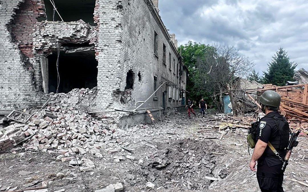 Росія атакувала 10 населених пунктів Донеччини: двоє загиблих, п’ятеро поранених