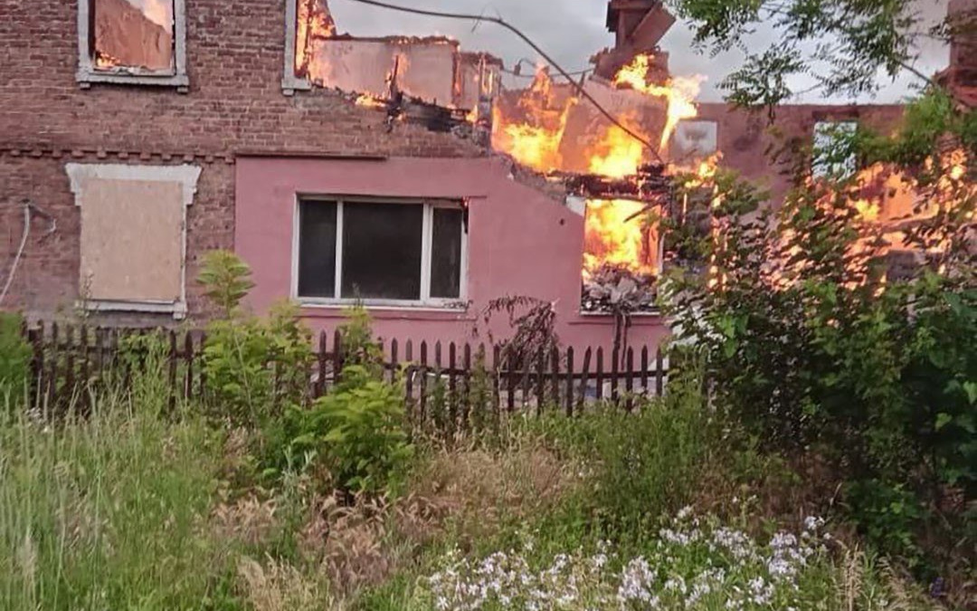 Один загиблий і вісім поранених: нова хвиля обстрілів Донеччини