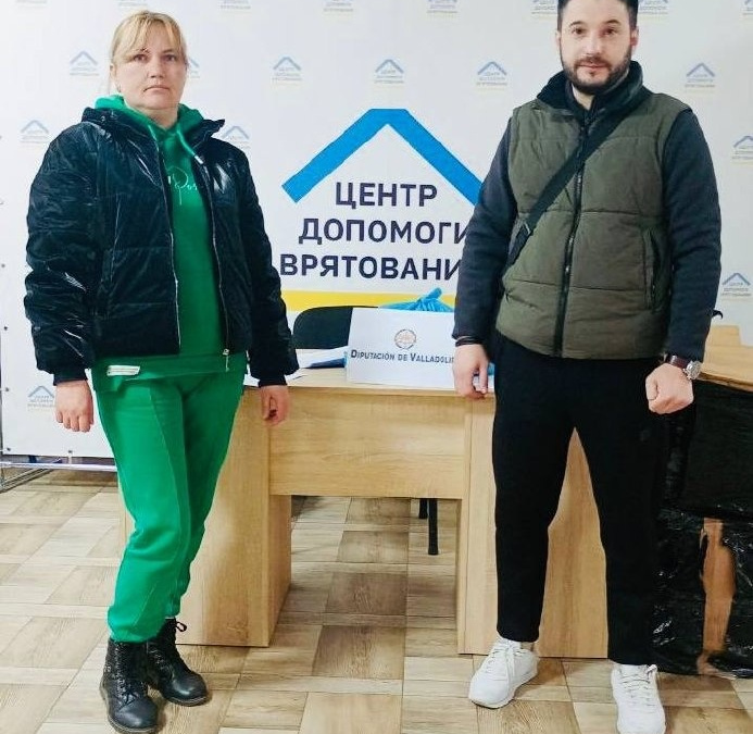 Переселенці з Покровської ТГ у Чернівцях отримали гуманітарну допомогу