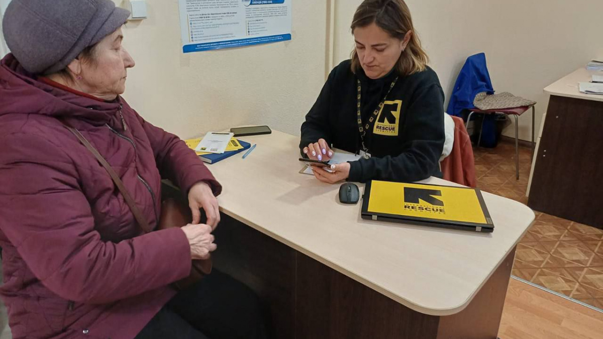 У Дніпрі переселенцям з Донеччини надають безкоштовну юридичну допомогу