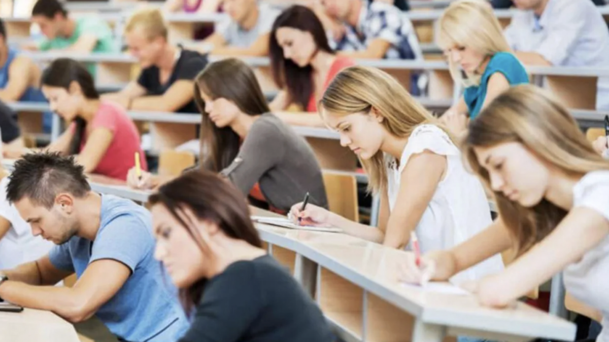 За що тепер можуть відрахувати із університету: Рада ухвалила закон про академічну доброчесність