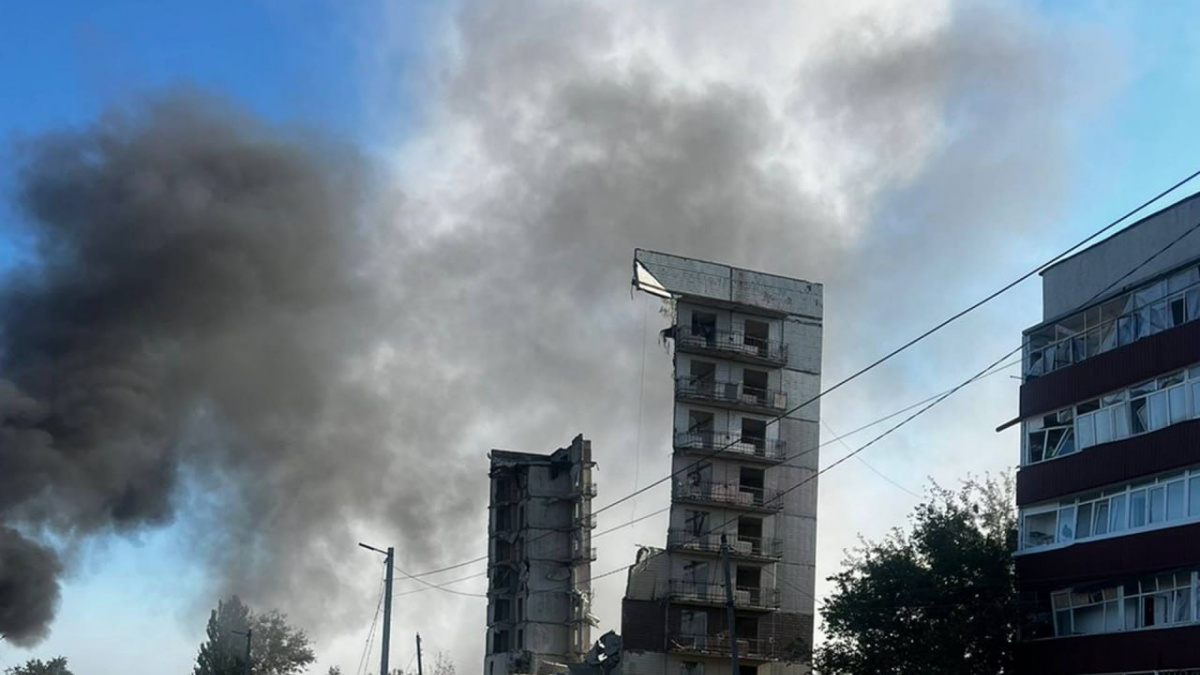 Ворог скинув на Мирноград півтонну бомбу:  є загиблий та поранені