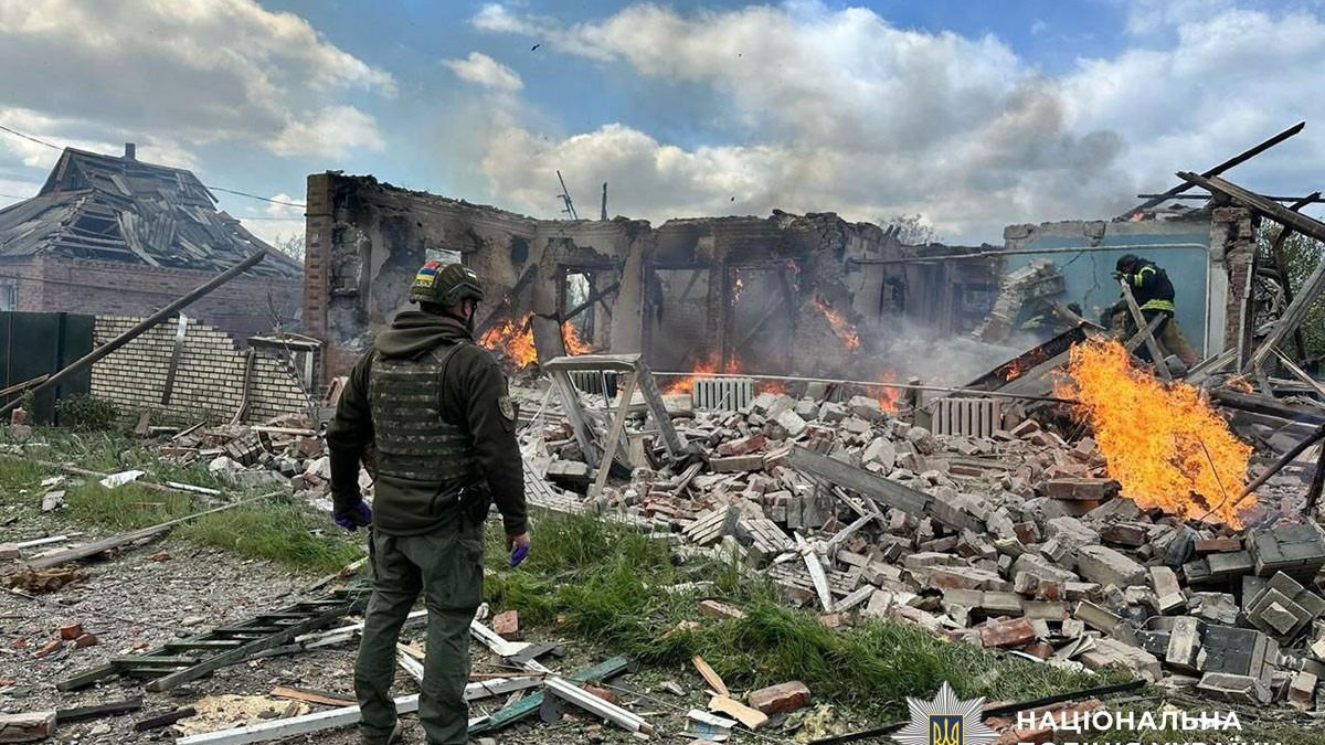 П’ять загиблих і шість поранених за добу: поліція Донеччини фіксує наслідки російських обстрілів
