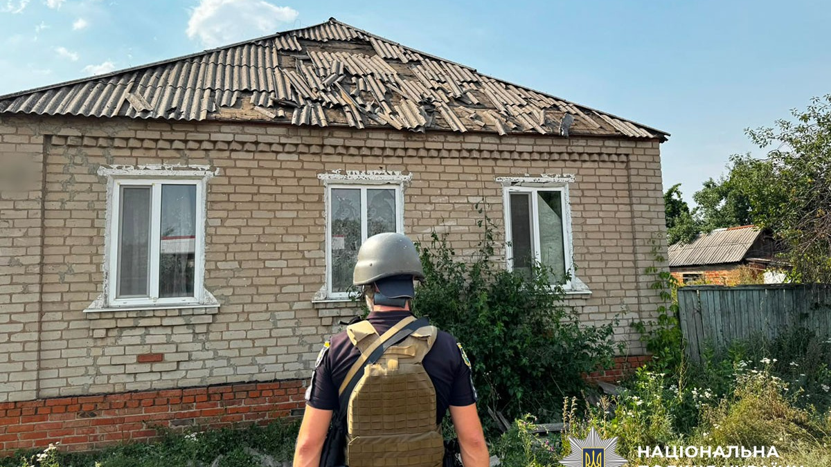 3 загиблих та 9 поранених: ворог атакує Донеччину
