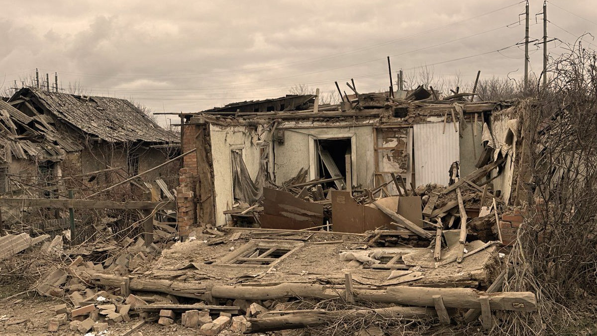 Понад 1800 ударів за добу: що відомо про наслідки масованого нальоту на Донеччину