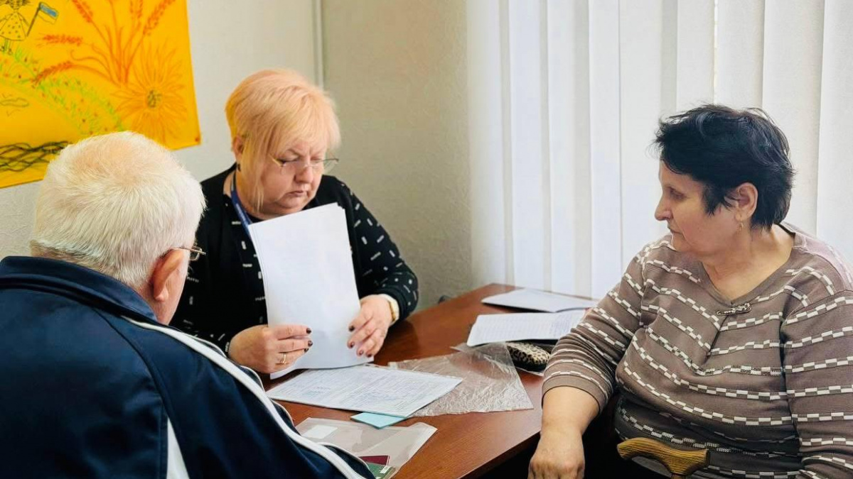 Допомога ВПО: фахівці Покровського УСЗН провели прийом у Кропивницькому