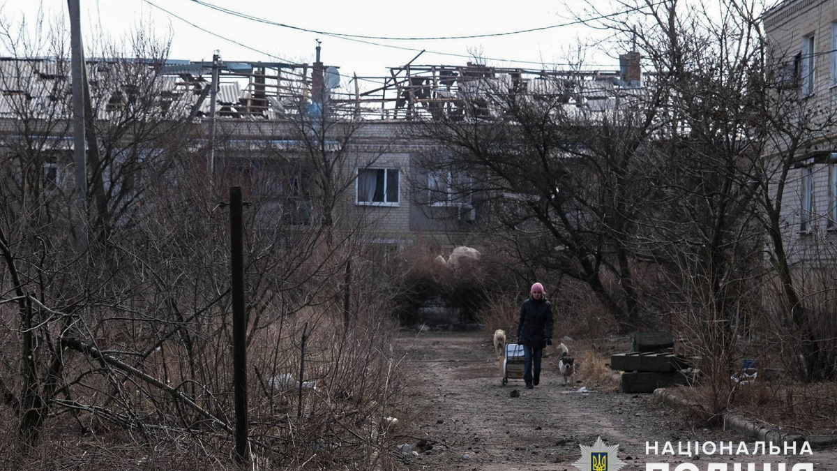 В кілометрах від фронту: як під бомбами виживають жителі Нетайлового