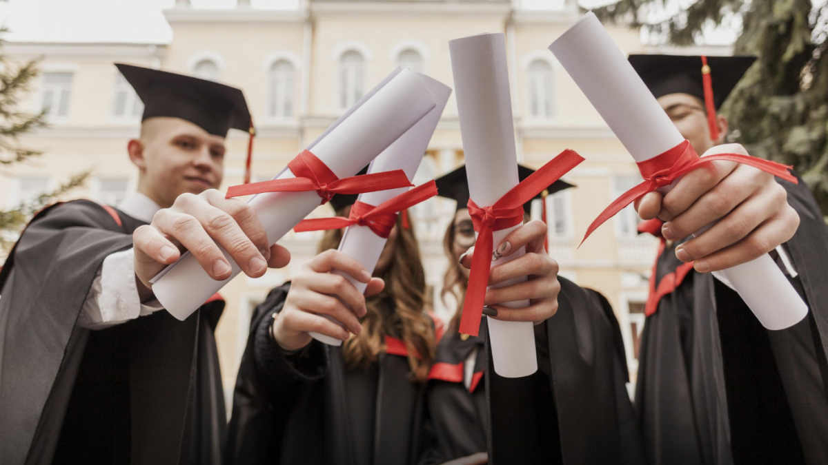 Для молоді з окупованих територій запустили програму «Зимовий вступ» до університетів