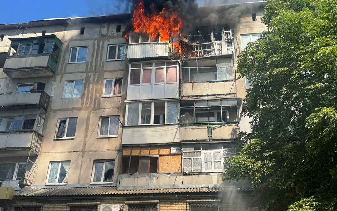 Росіяни понад 1200 разів обстріляли Донеччину за добу: є загиблі та поранений
