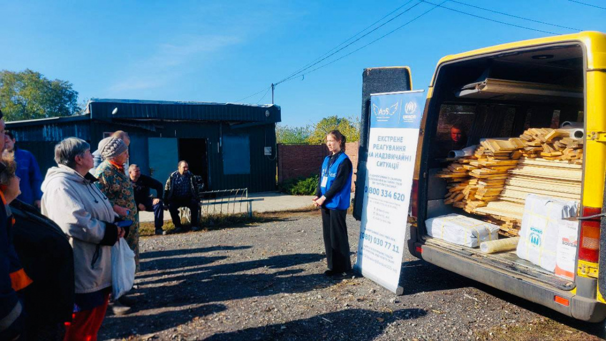 «Янголи спасіння» відновлюють житло у Покровській громаді, попри обстріли