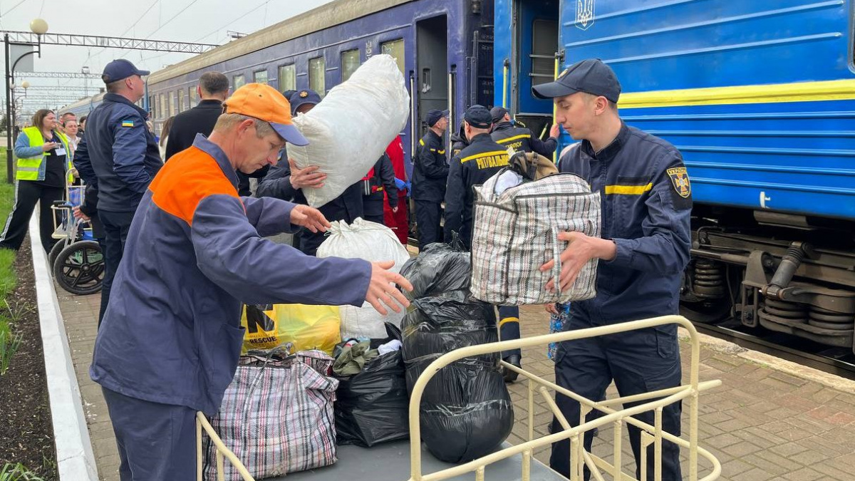 В евакуаційному потязі з Покровська у жінки почались перейми: кого народила переселенка