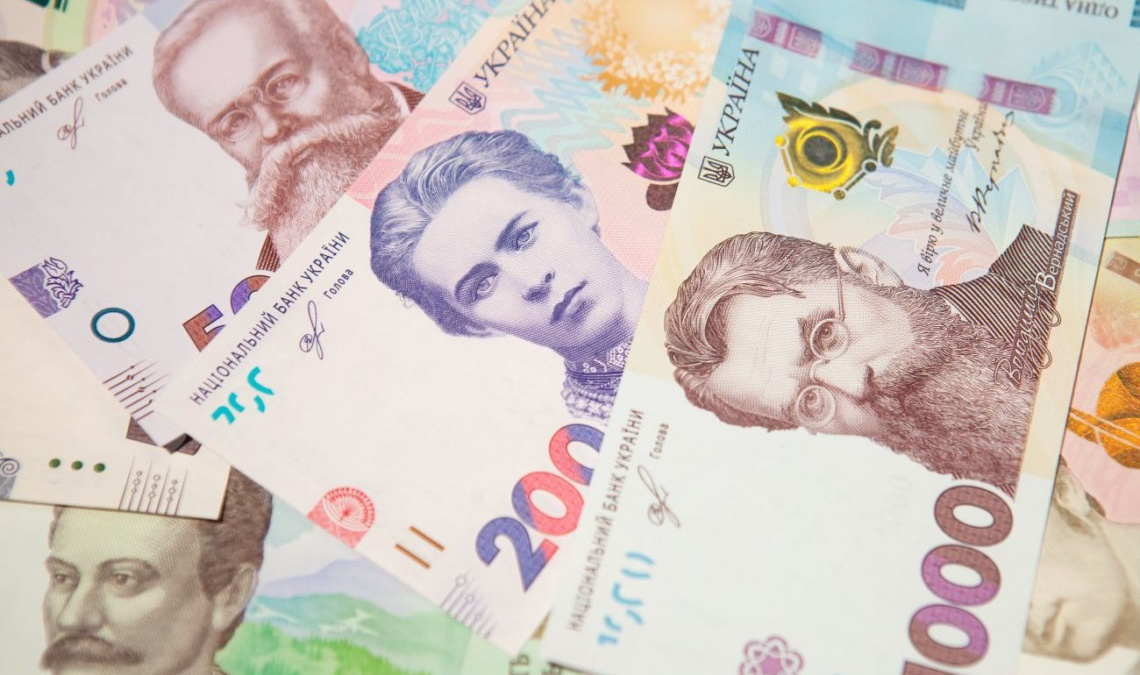 Українцям виплатять до 3100 гривень до Дня Незалежності: хто отримає гроші