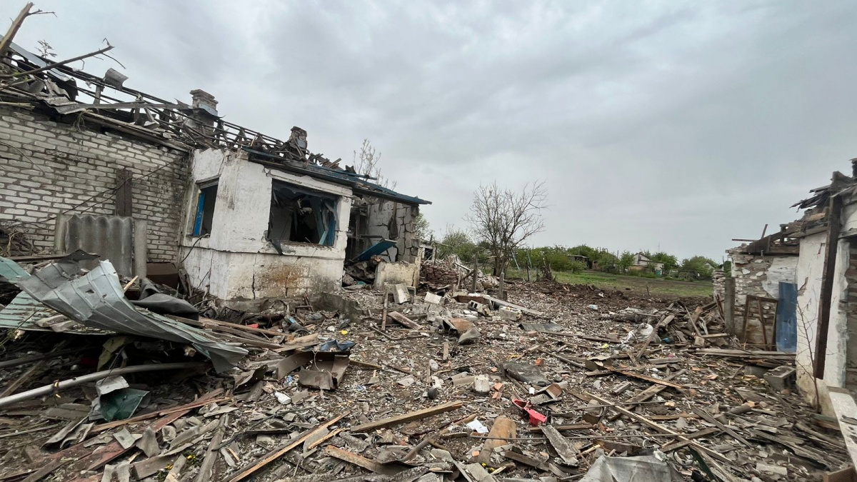 12 населених пунктів Донеччини під обстрілом окупантів: троє мирних жителів поранені