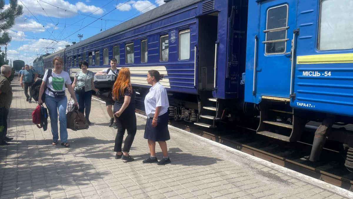 З Донеччини відправився евакуаційний потяг: куди саме