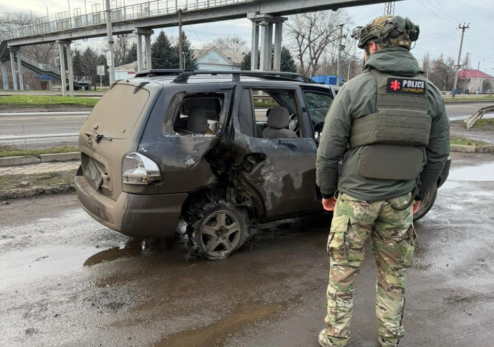Росіяни обстріляли Донеччину: поранено людину, пошкоджено авто