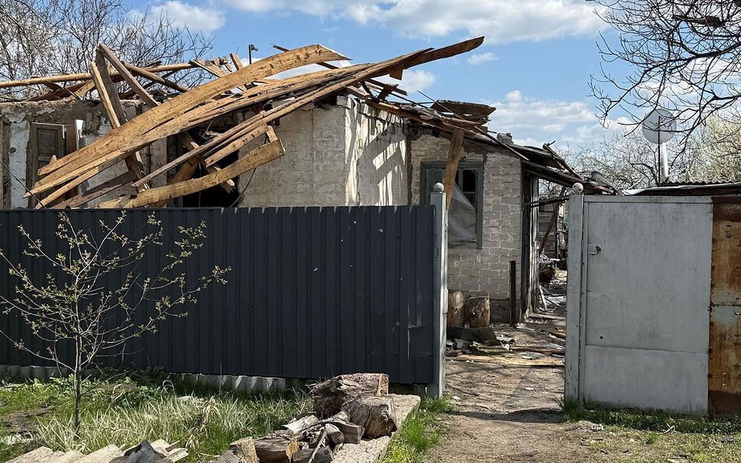 Ранковий удар по Покровську: загинув місцевий житель, зруйновано будинок