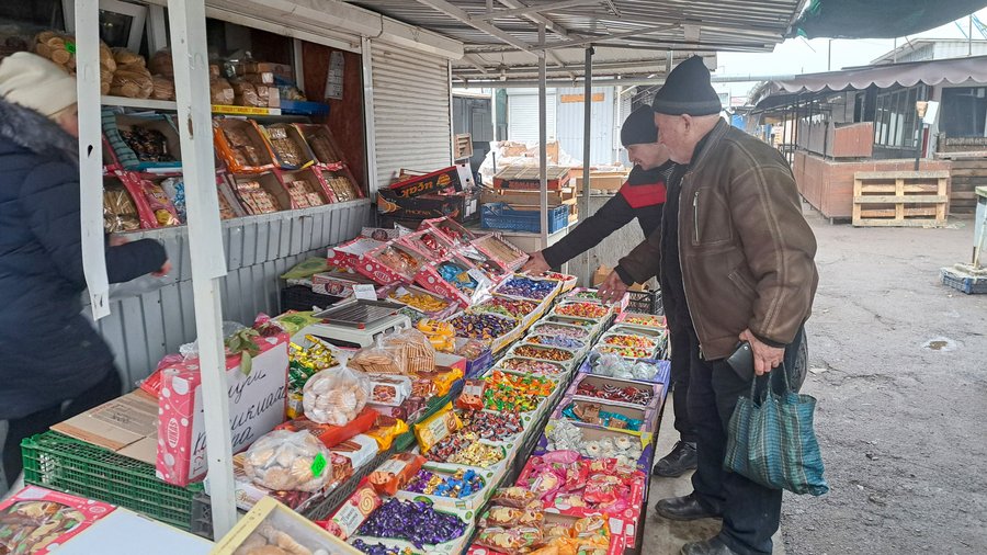 Ринок, Мирноград. Джерело: "Суспільне Донбас"