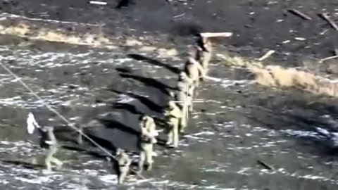 На Покровському напрямку дев’ятеро росіян здалися в полон дрону з гучномовцем