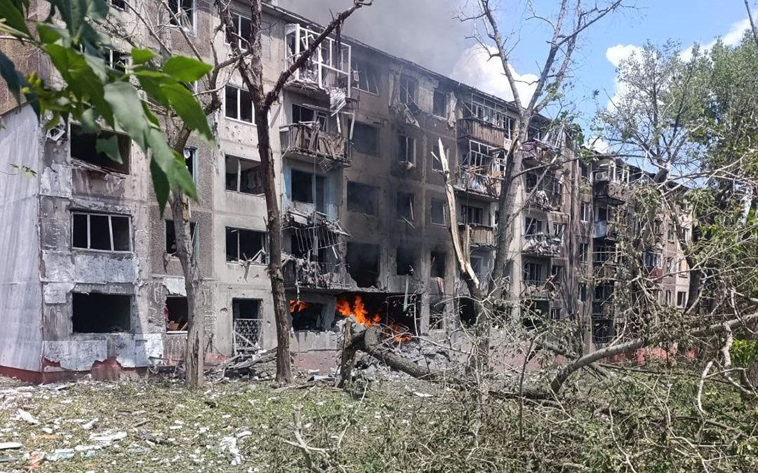 Росіяни понад 1200 разів били по Донеччині за добу: троє людей загинули, семеро поранені