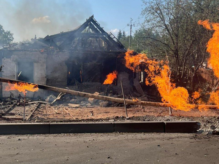 Четверо цивільних поранені під час ракетного удару по Покровську