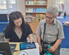 Цифрова грамотність: для літніх покровчан проводять безкоштовні заняття