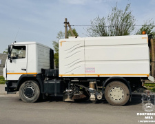 Вулиці Покровська прибирає&quot;пилотяг&quot;: як працює