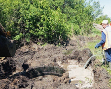 У Покровській ТГ комунальники ремонтують колектори: як працюють