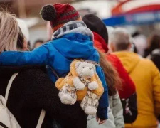 Виїзд дітей за кордон у період воєнного стану: які документи потрібні