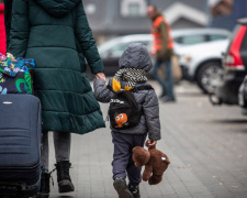 Примусова евакуація з Донеччини: вже вивезено понад 1000 дітей