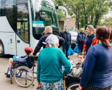 Евакуація Донеччини: чому понад тисячу людей із обмеженими можливостями лишаються на небезпечних територіях