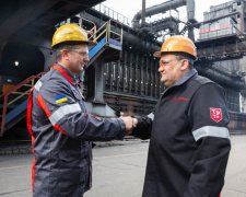 Підвищення зарплат у промисловості: чому великі підприємства інвестують у працівників