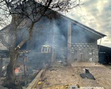 РФ вбила людину на Донеччині: під обстрілами авто і житло