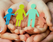 Держава розширює програму базової соціальної допомоги: більше родин зможуть отримати підтримку