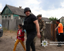 В умовах без зв’язку: як евакуюють людей із Покровська та Мирнограда