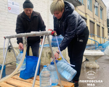 У Покровську працюють стаціонарні точки видачі води