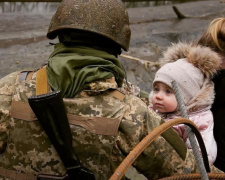 В Україні збільшать розмір виплат дітям загиблих добровольців: коли й наскільки зросте допомога