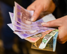 Додаткова пенсійна виплата у розмірі 944 грн : хто може отримати  