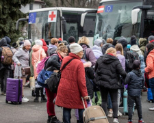 Волонтери збирають чергову групу людей для евакуації з Покровської ТГ: деталі