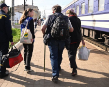 Евакуаційний потяг відправився з Донеччини: скільки людей виїхало