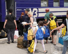 В Покровську не вщухають обстріли - як евакуюватися