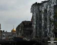 Ворог обстріляв Покровськ та Мирноград: влучили в готель