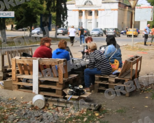 Без світла, зв&#039;язку та води: як сьогодні живе Родинське