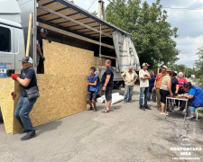 Благодійники-партнери Покровська допомагають покровчанам відновитися після обстрілів