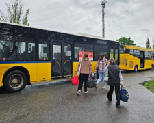 Діти з прифронтових громад відправились на оздоровлення: куди поїхали на відпочинок